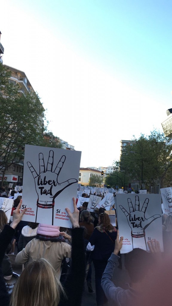 Manifestación enseñanza concertada Zaragoza (12)